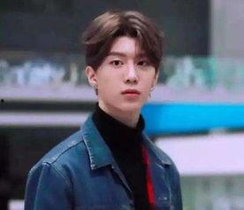 吃瓜少女张小寒范丞丞视频,吃瓜少女视角下的甜蜜瞬间